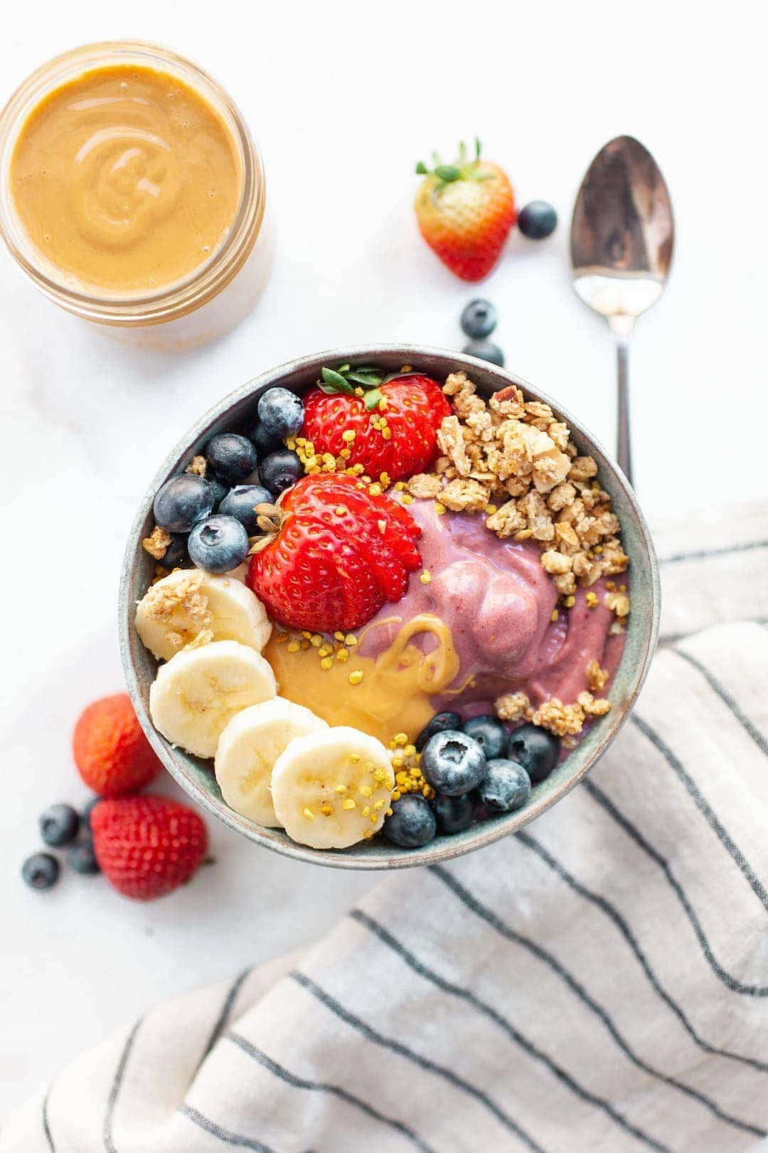 Colorful Acai Bowl With Fresh Fruits Wallpaper