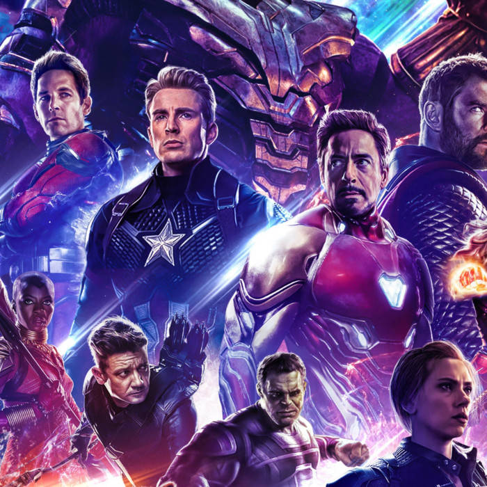 Cool Avengers Heroic Team Wallpaper