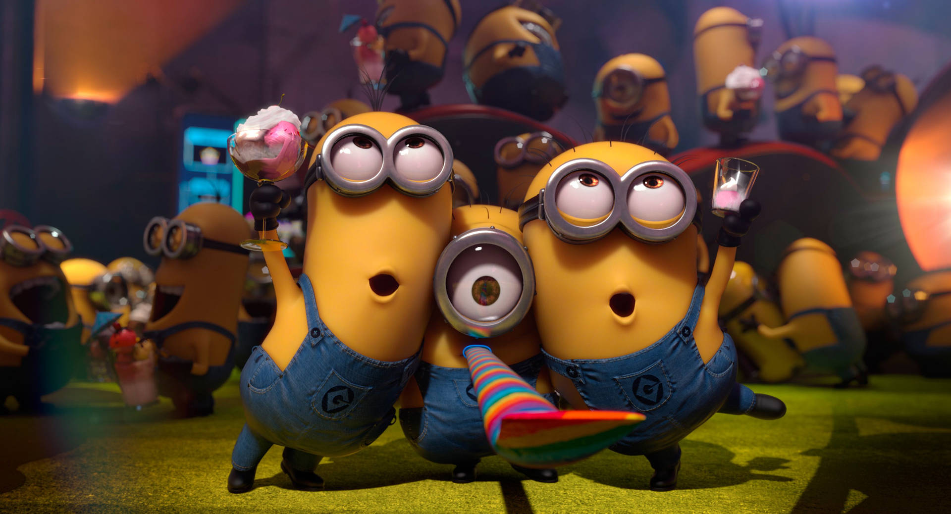 Cool Minion Characters Wallpaper