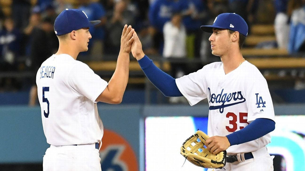 Corey Seager And Cody Bellinger High Five Wallpaper