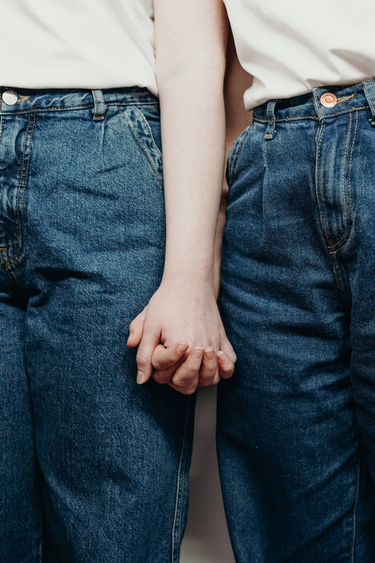 Couple In Love Denim Jeans Wallpaper