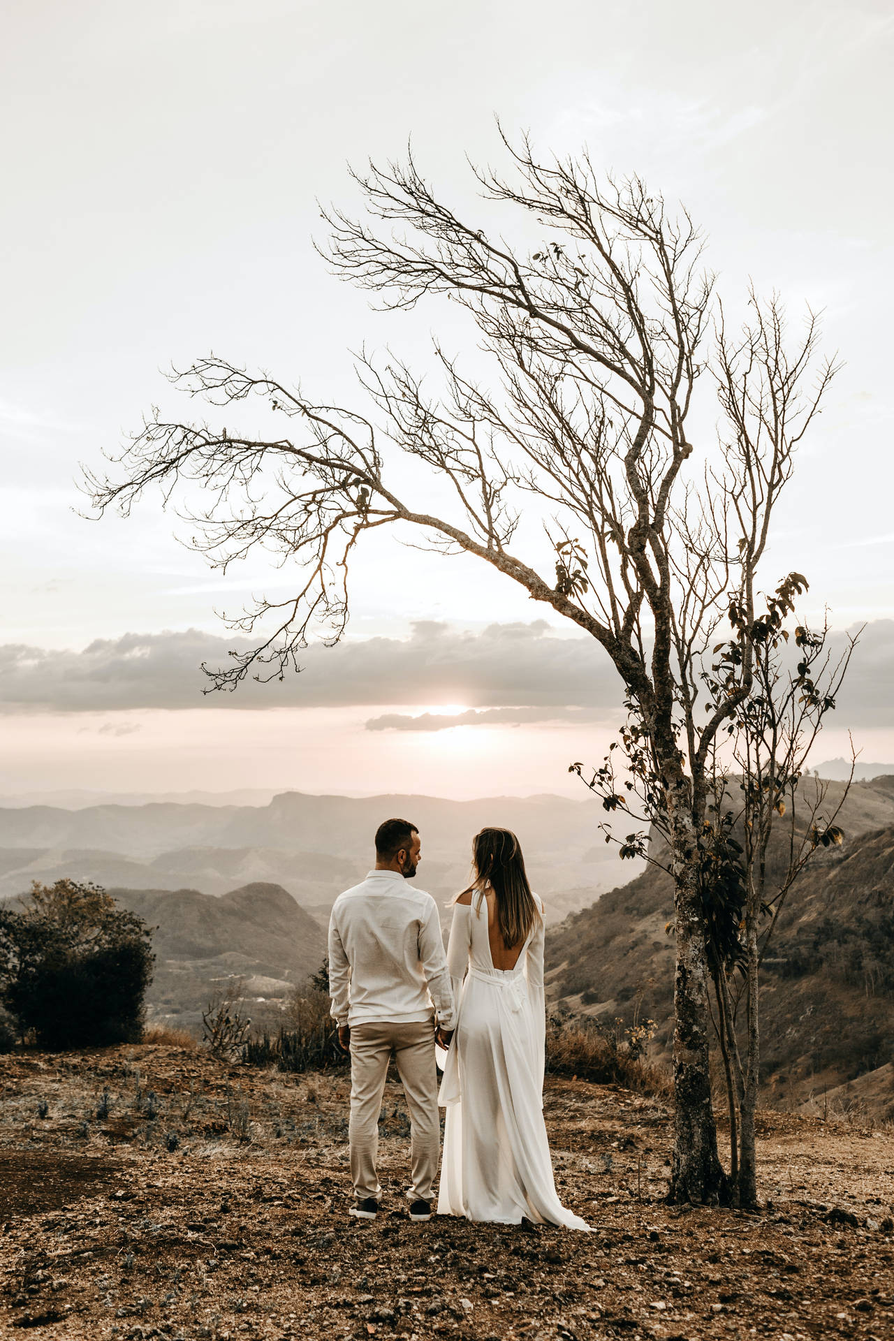 Couple In Love White Wallpaper