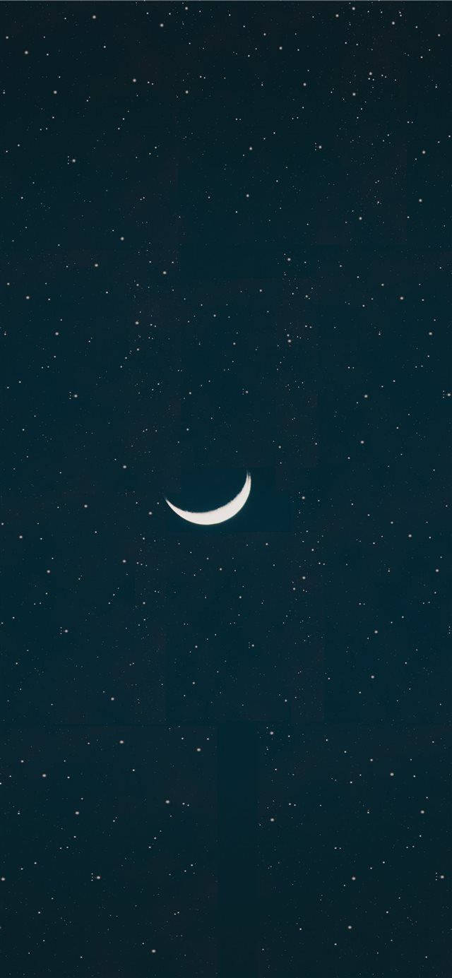 Crescent Moon Aesthetic Iphone 11 Wallpaper