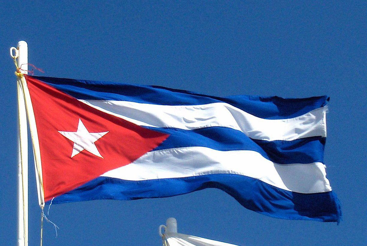 Cuban Flag In Blue Sky Wallpaper