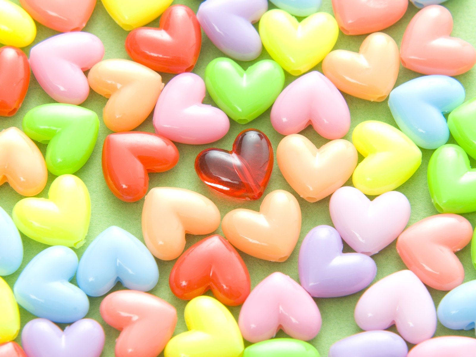Cute Candy Heart Shapes Wallpaper