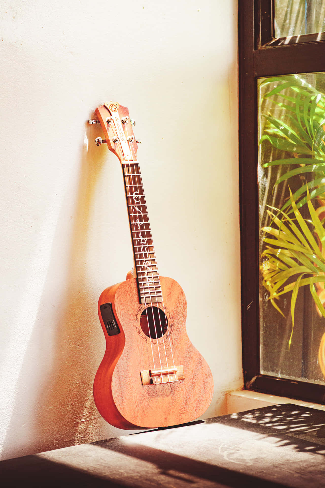 Lataa ilmainen Cute Ukulele GuitarLataa ilmainen Cute Ukulele Guitar  