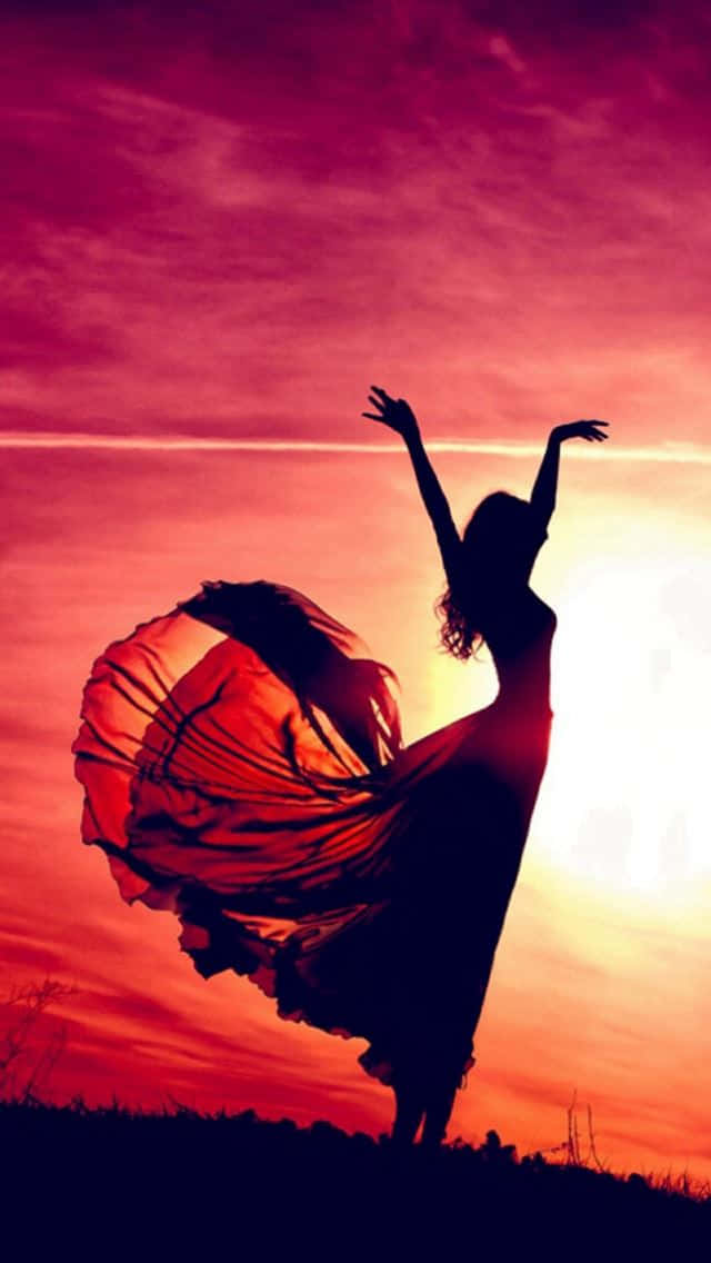 Dancing In The Sunset For Girls Wallpaper