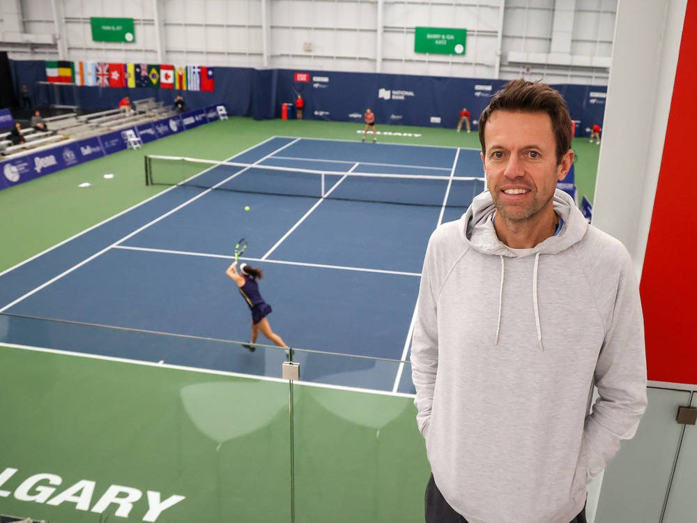 Daniel Nestor At Training Court Wallpaper