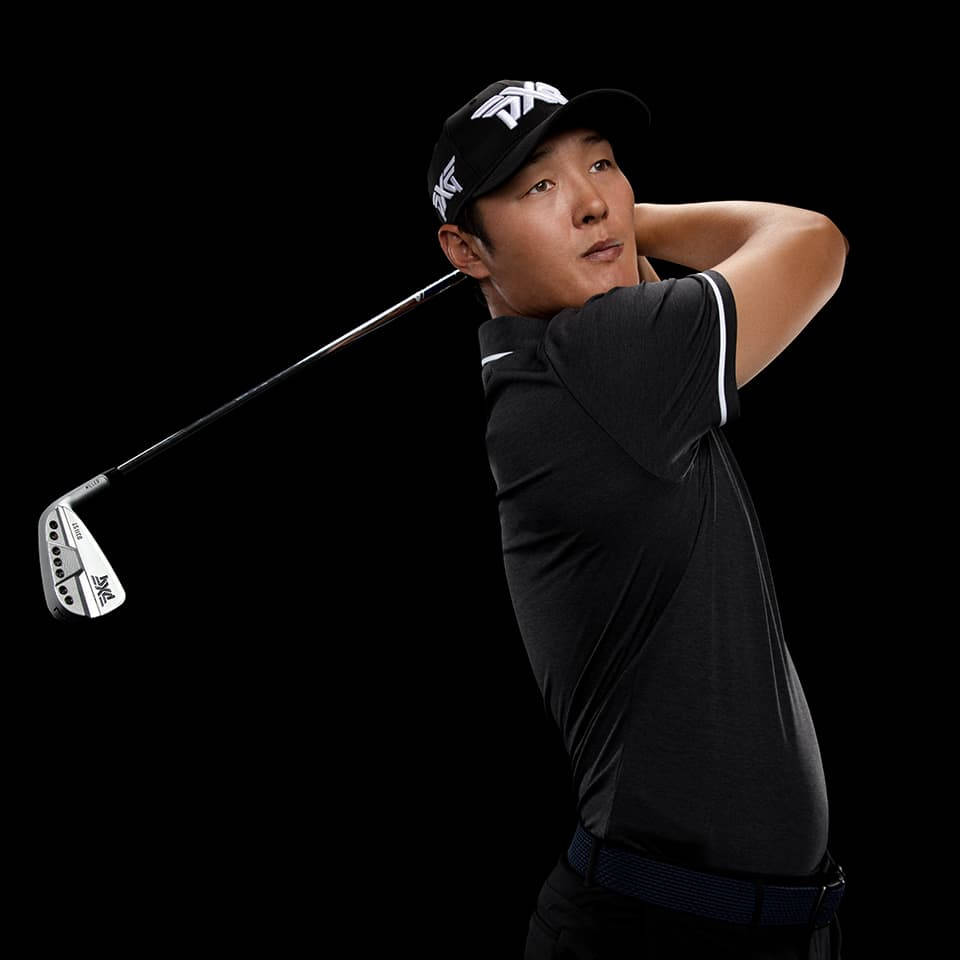 Danny Lee Professional Swing Pose Wallpaper