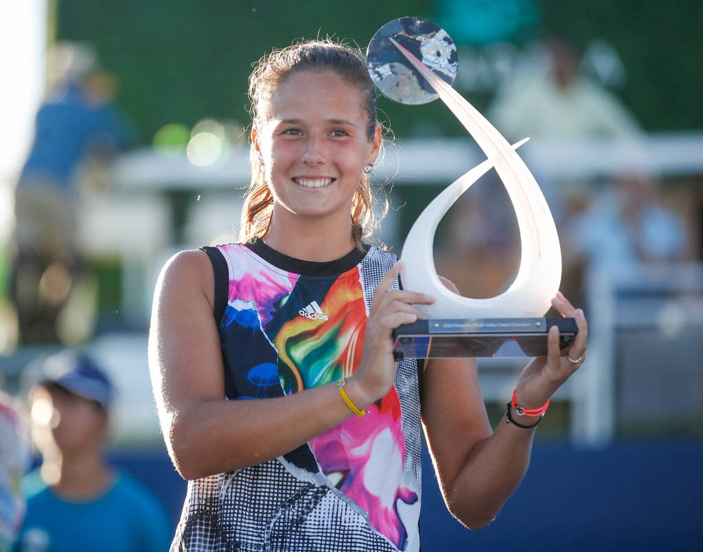 Daria Kasatkina Showing Off Her Trophy Wallpaper