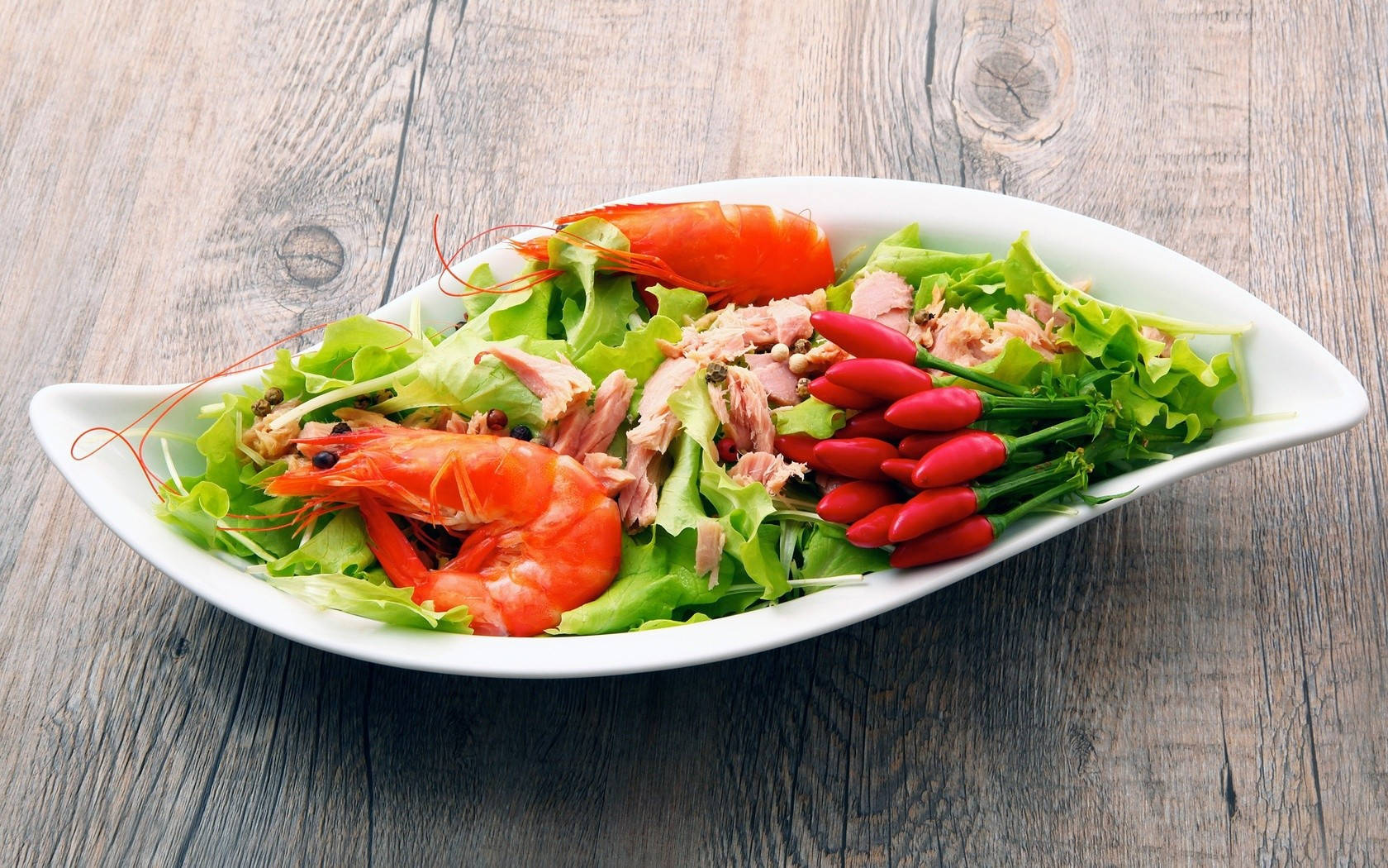 Delightful Tuna, Shrimp And Veggie Seafood Salad Lunch Wallpaper
