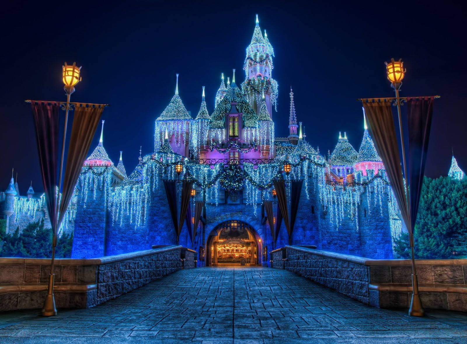 Disney Christmas Magical Castle Wallpaper