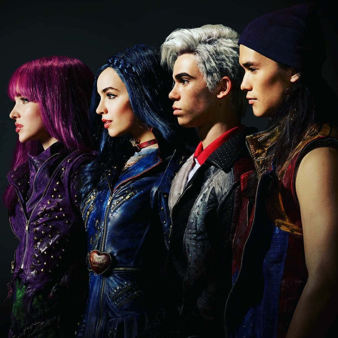 Disney Descendants Side View Wallpaper