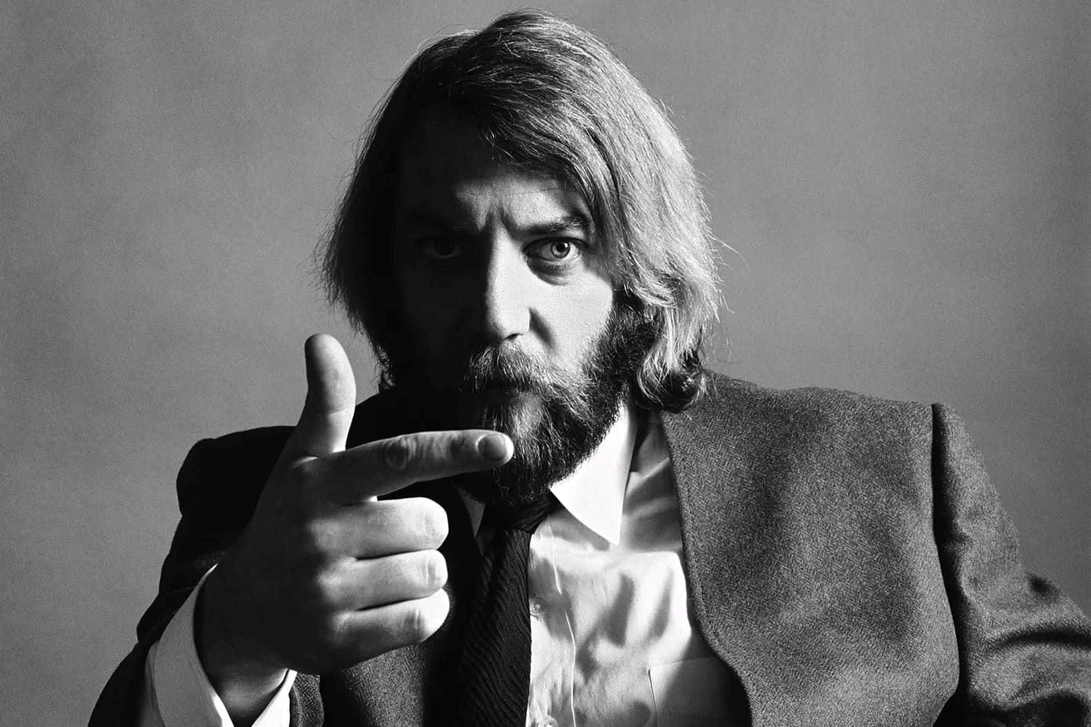 Donald Sutherland Pointing Blackand White Wallpaper