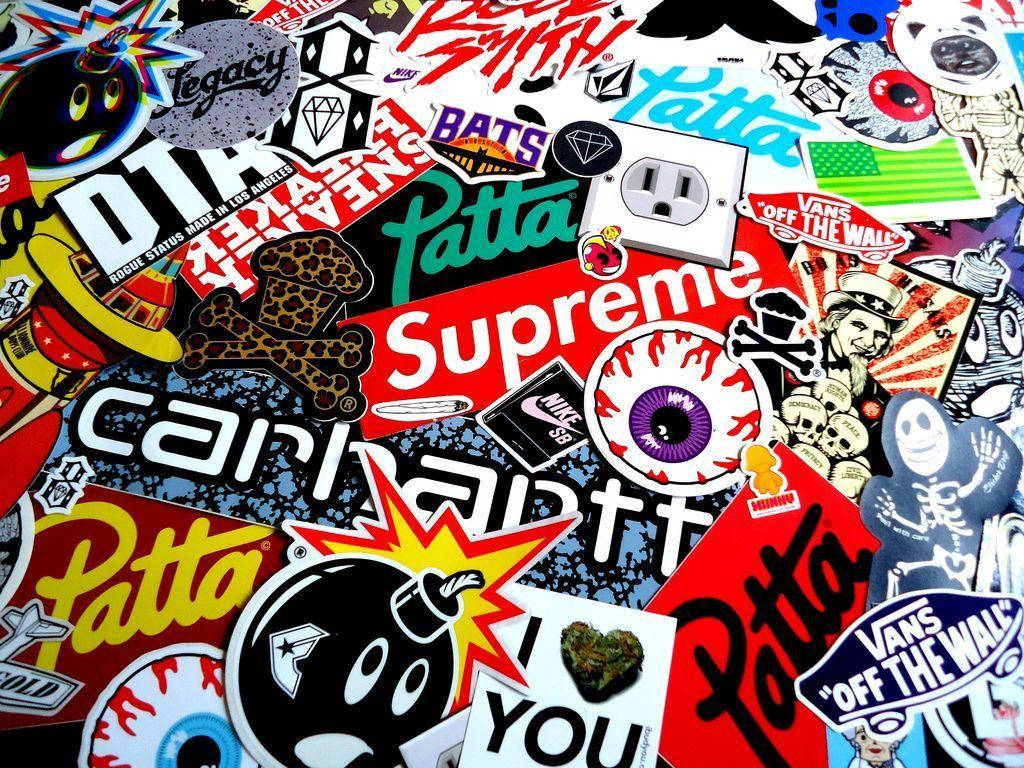 Dope Supreme In Logo Pool Wallpaper