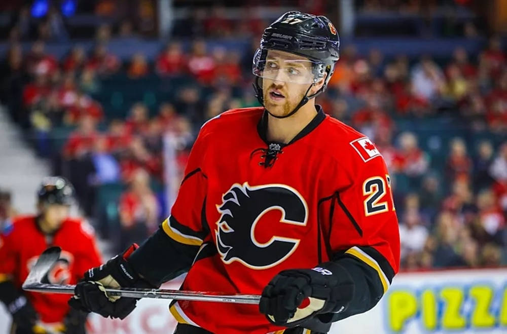 Dougie Hamilton Calgary Flames Vs. Montreal Canadiens Wallpaper