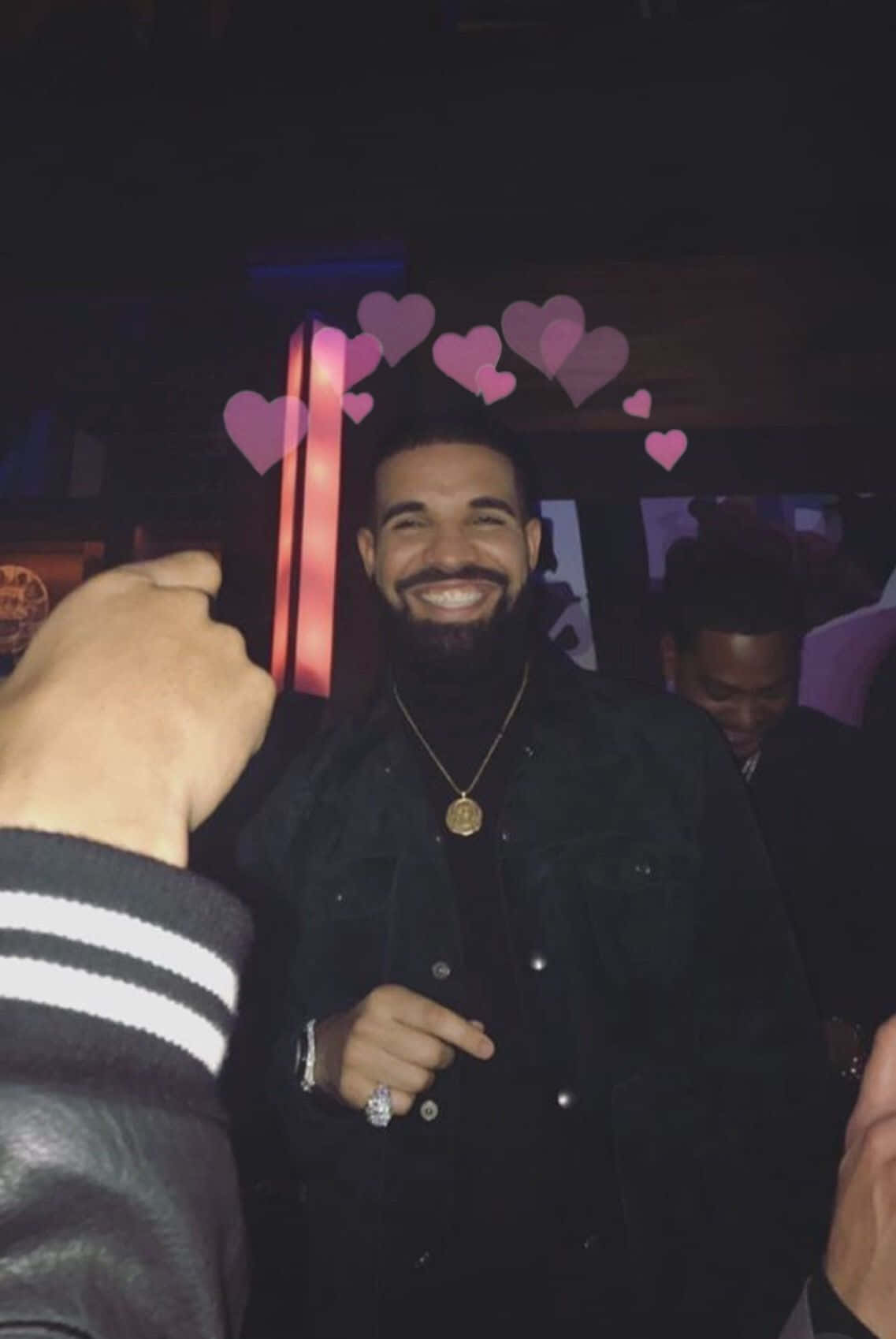 Drake Thanks To His Aesthetic Beauty Wallpaper