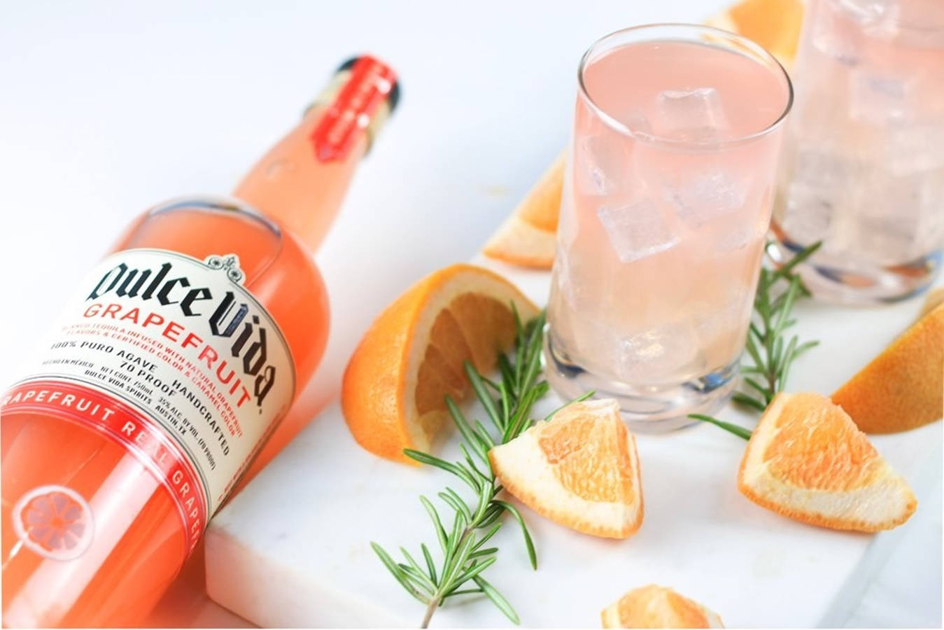 Dulce Vida Real Grapefruit Tequila Wallpaper