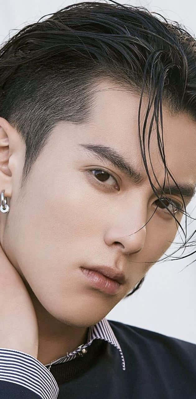 Dylan Wang Hand In His Neck Wallpaper