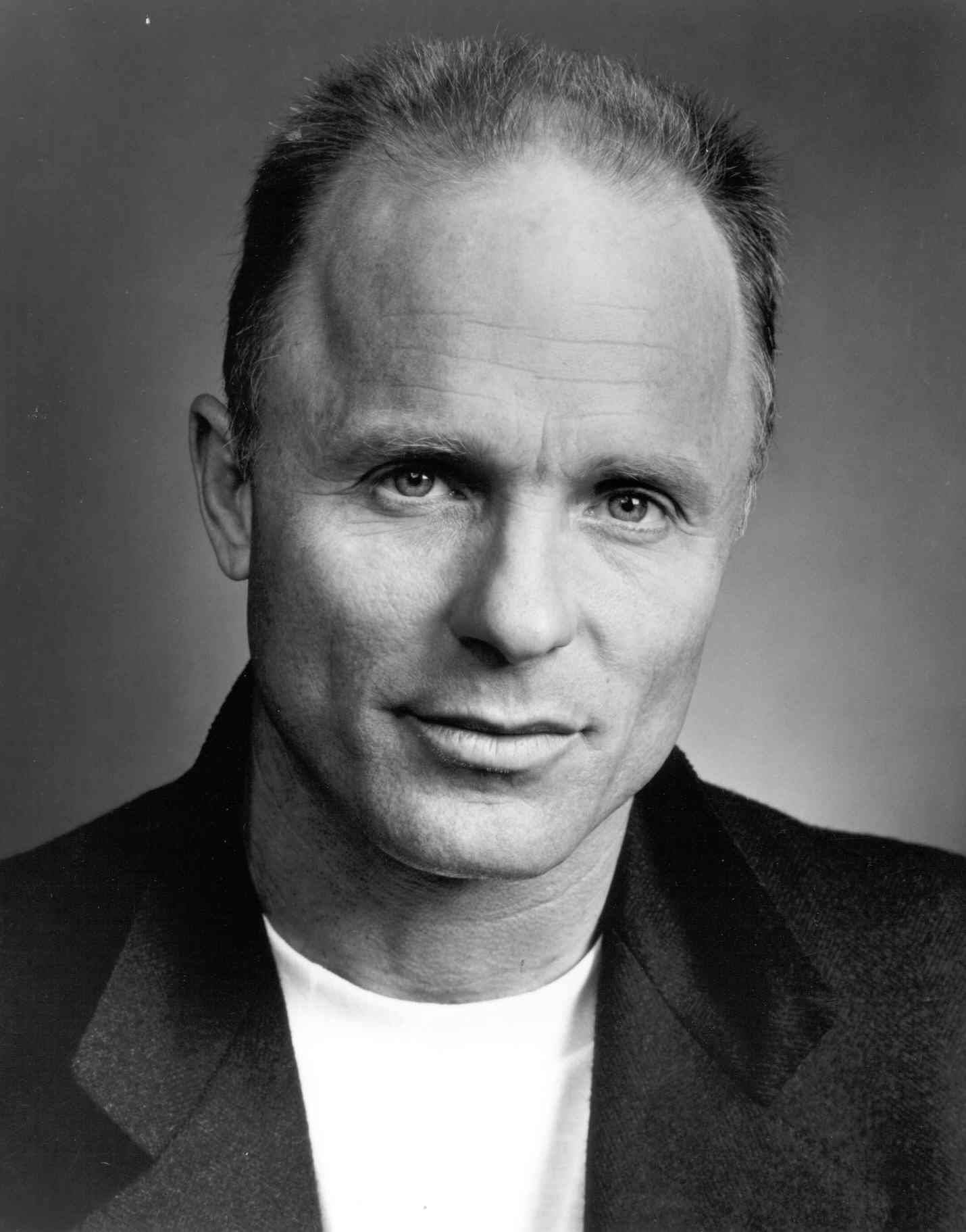 Ed Harris Grayscale Portrait Shot Wallpaper