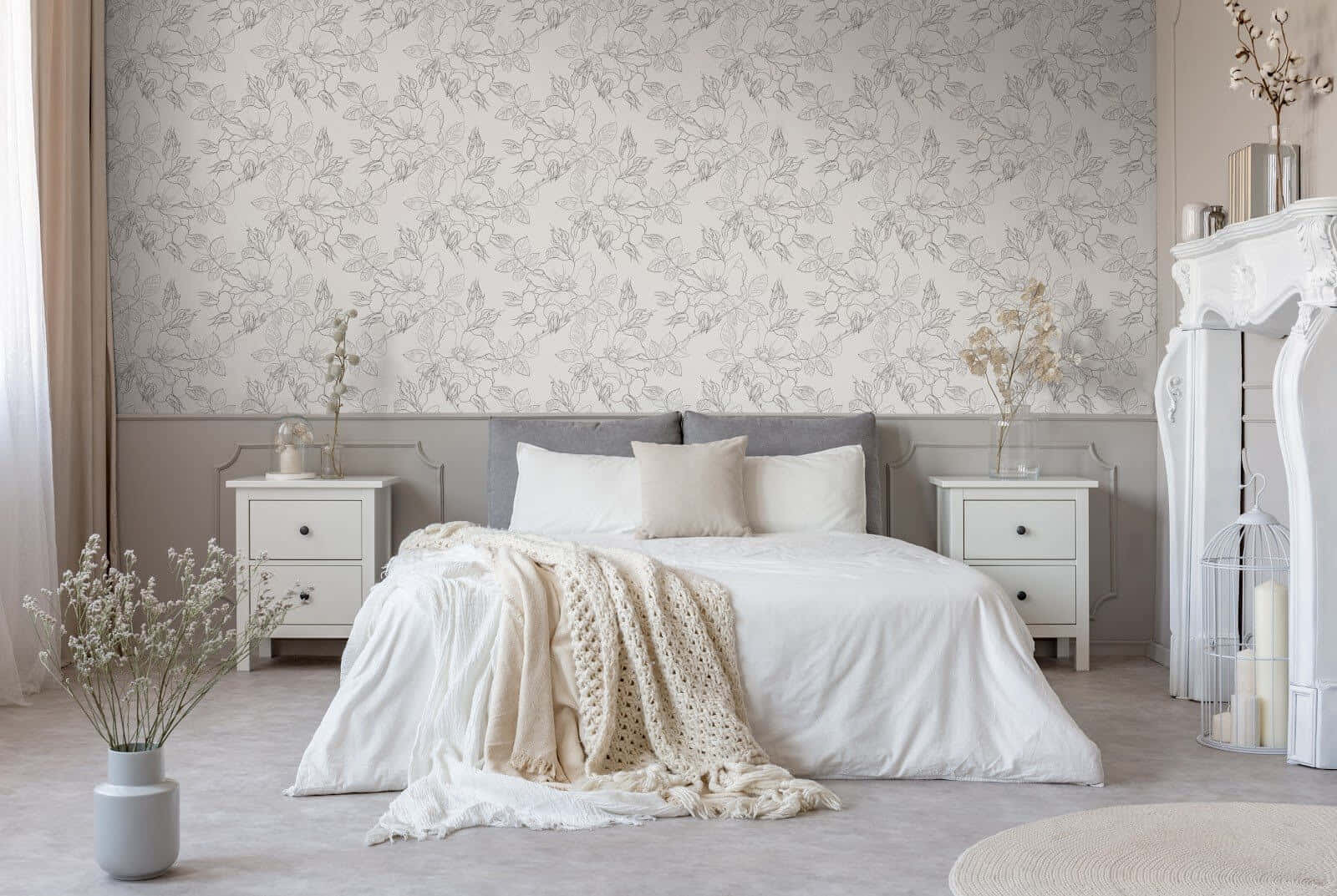 Elegant White Crochet Linen On Comfy Bed Wallpaper