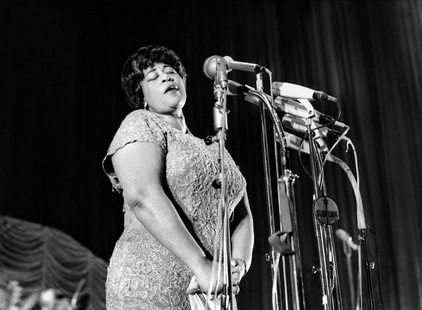 Ella Fitzgerald Multiple Microphone Wallpaper