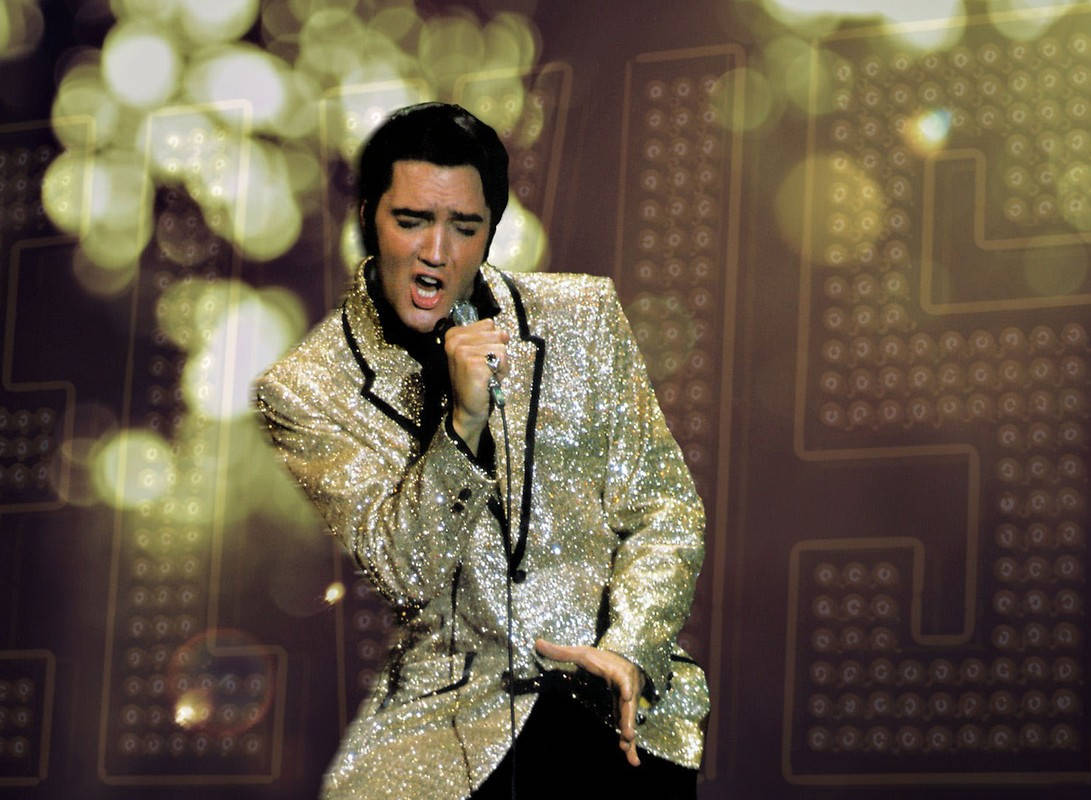 Elvis Presley Glitter Coat Wallpaper