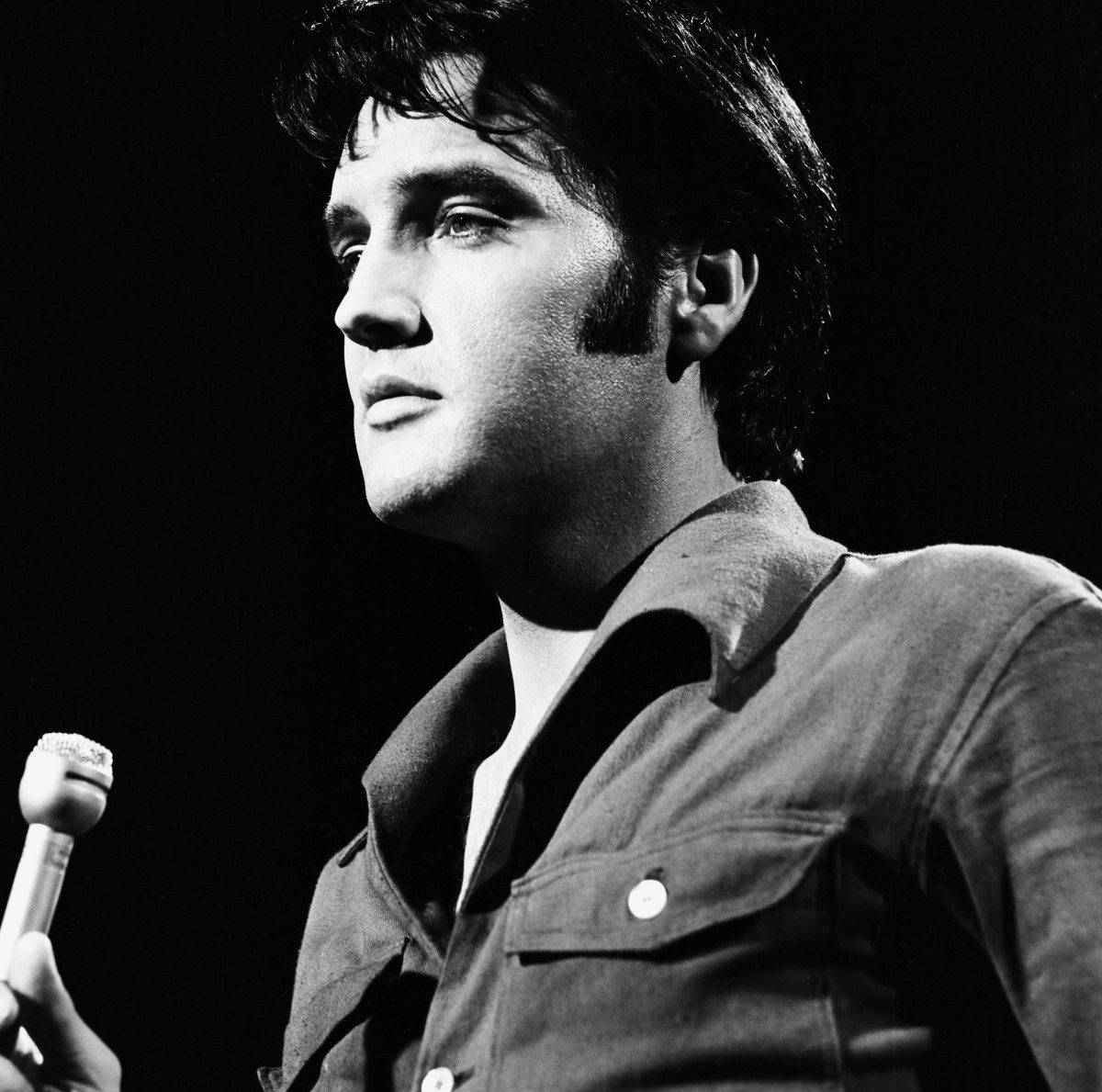Elvis Presley Serious Look Wallpaper