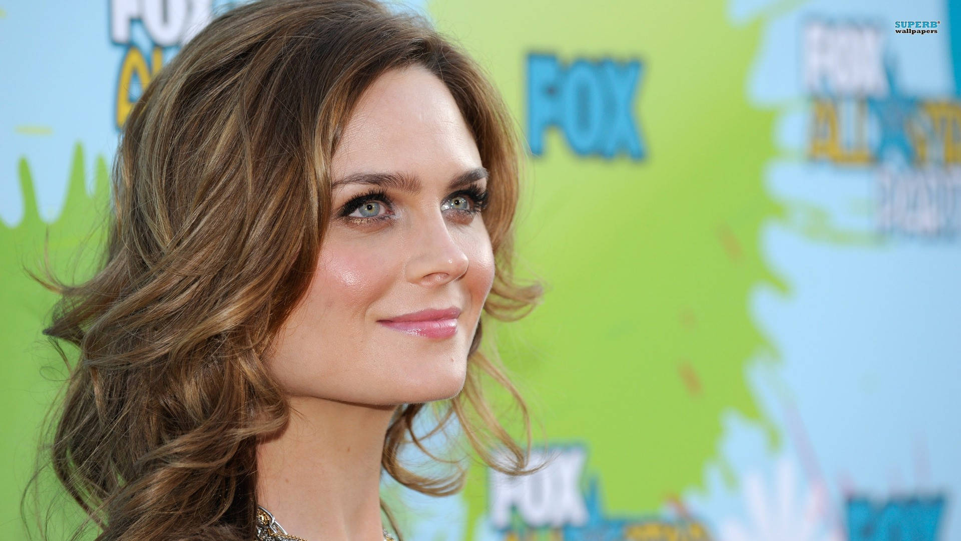 Download free Emily Deschanel Fox Event Wallpaper - MrWallpaper.com