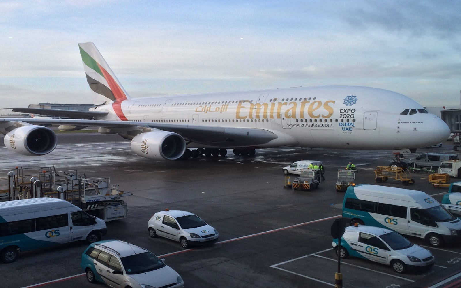 Emirates A380 At London Heathrow Airport Wallpaper