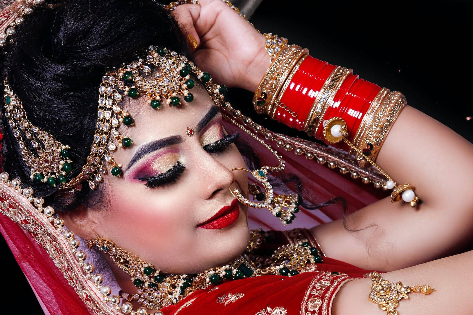 Enchanting Bride At Indian Wedding Wallpaper