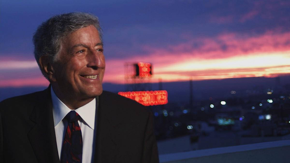 English Actor Tony Bennett Sunset View Wallpaper