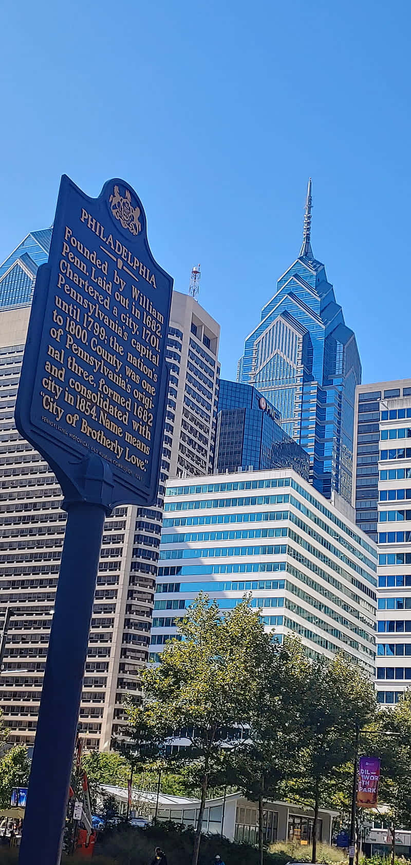 Enjoying A Bright And Beautiful Day In Downtown Philadelphia. Wallpaper