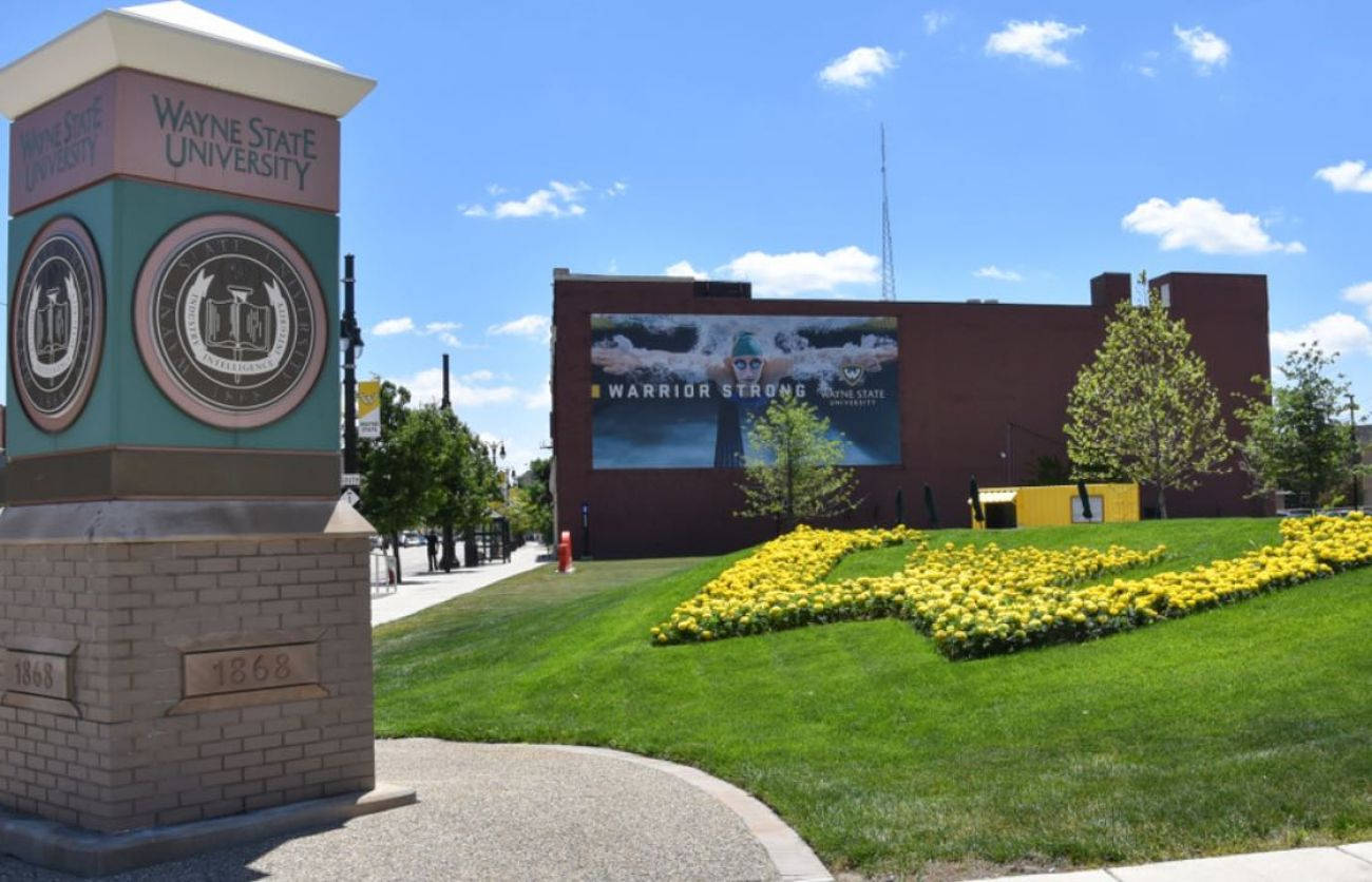 Entrance Sign At Wayne State University Wallpaper