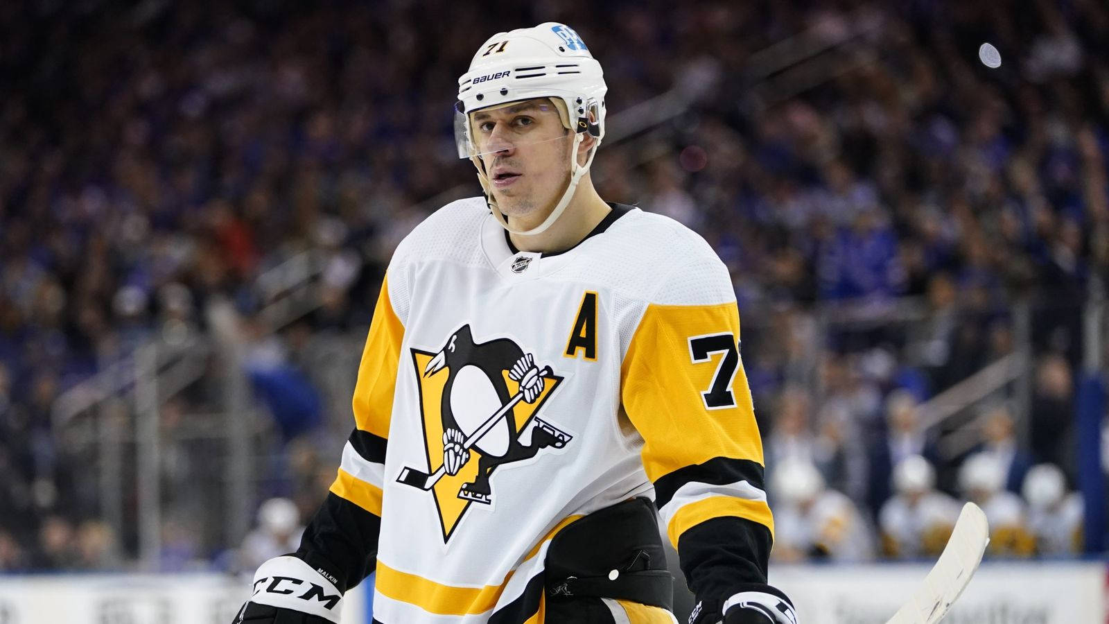 Evgeni Malkin Pittsburgh Penguins Standing Game Break Wallpaper