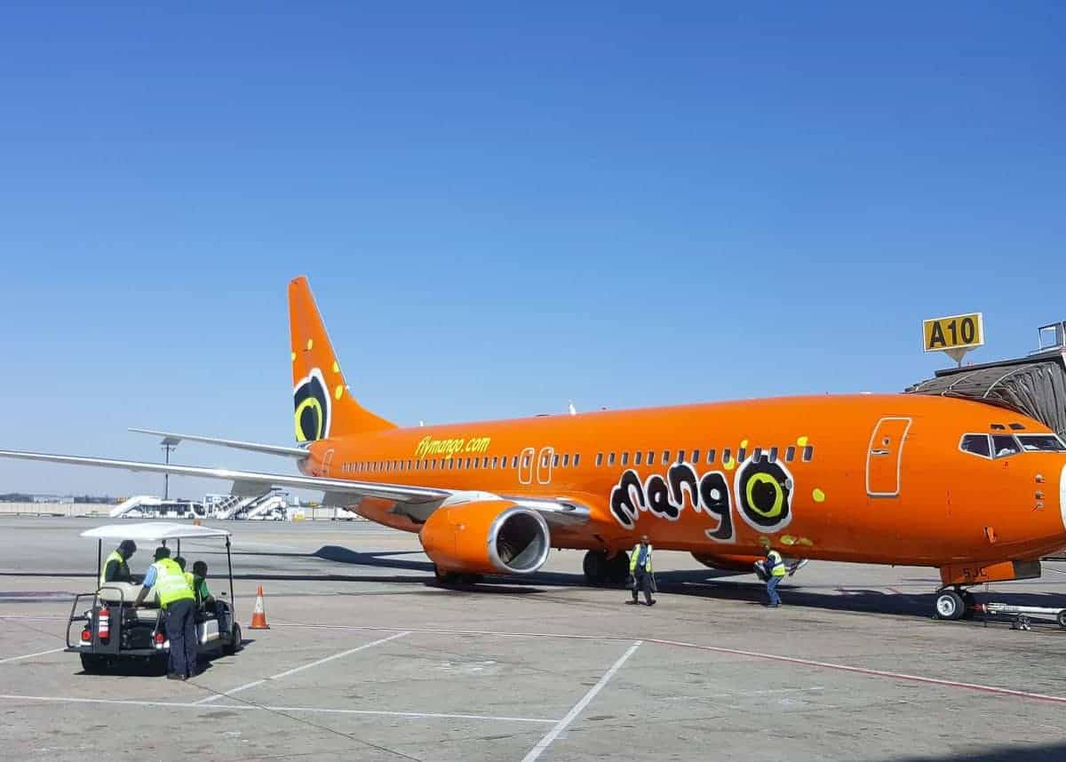 Expert Maintenance For Mango Airlines Wallpaper