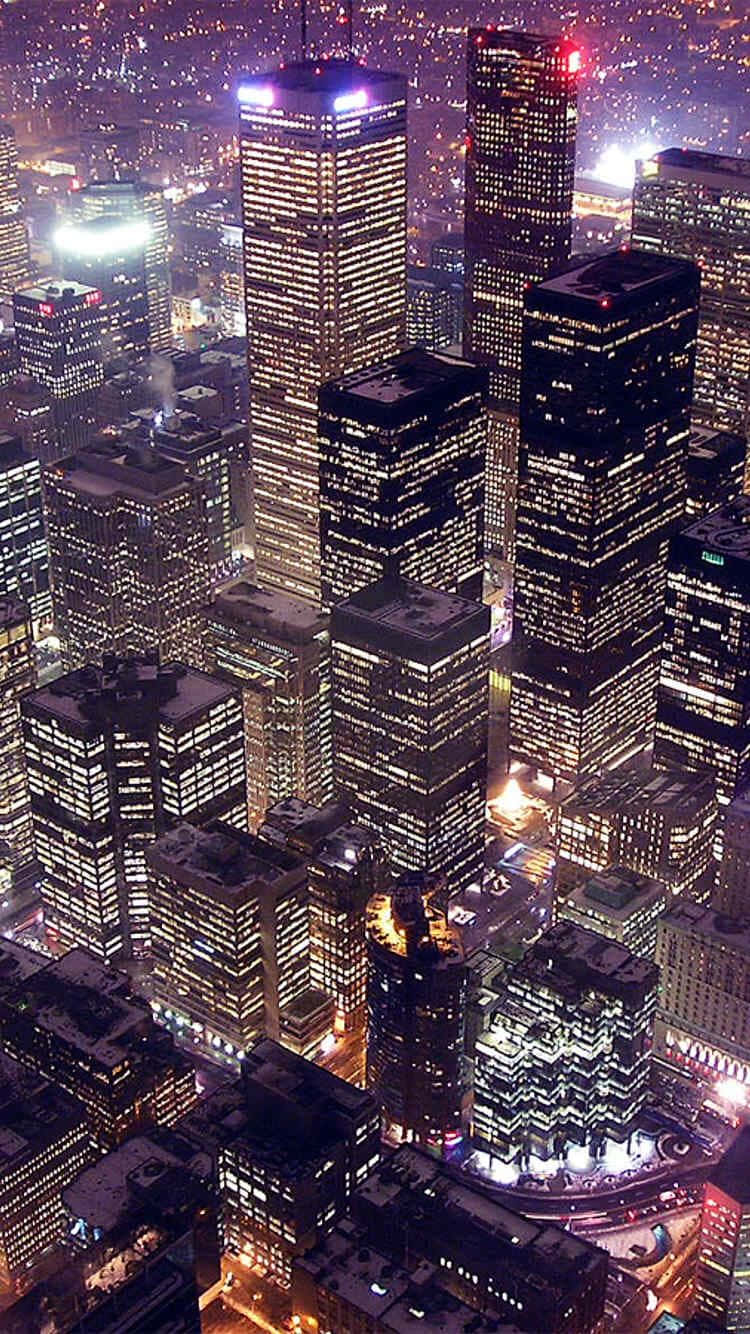 Explore The City With The Latest Iphone Wallpaper