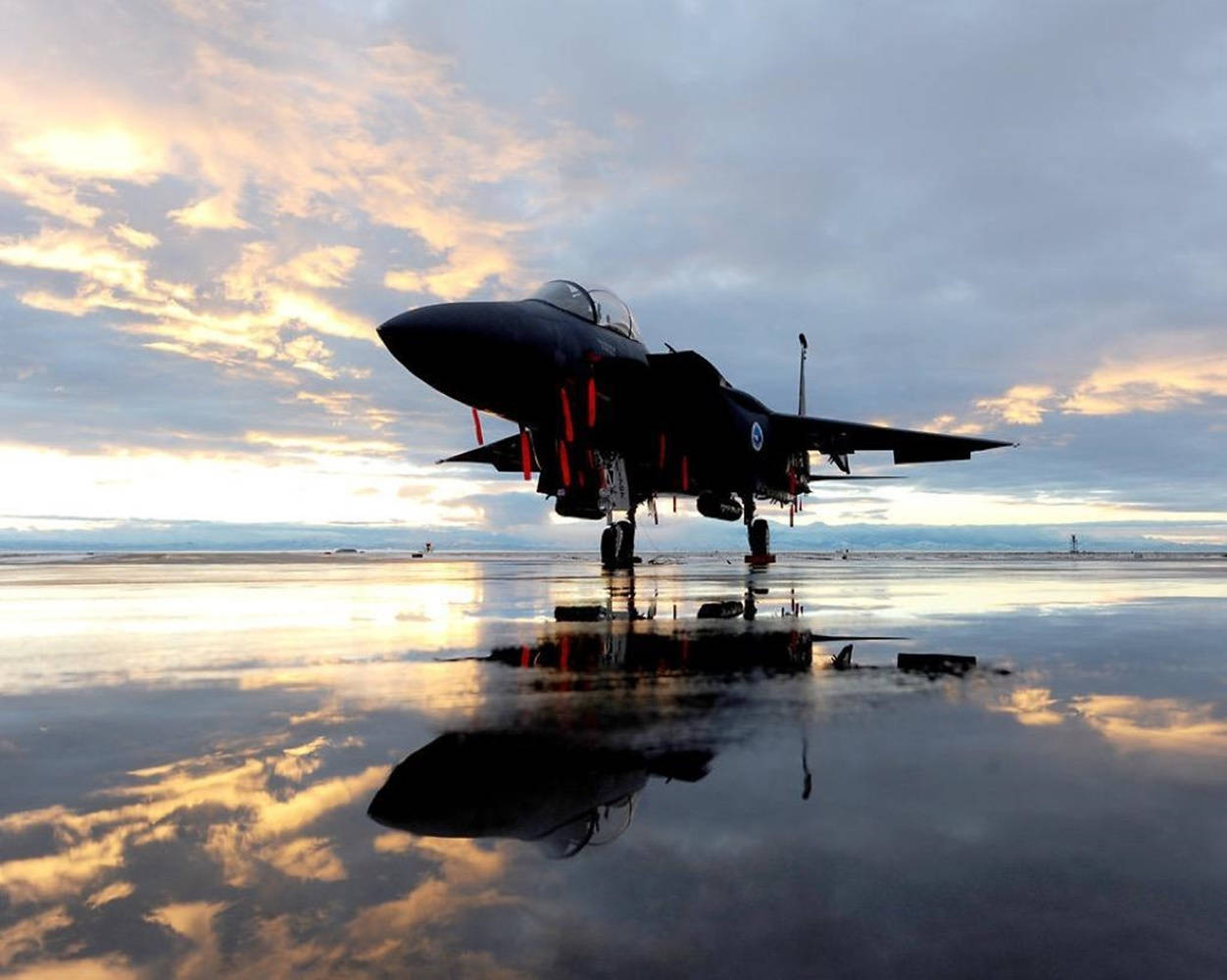 Fighter Jet On Wet Tarmac Wallpaper