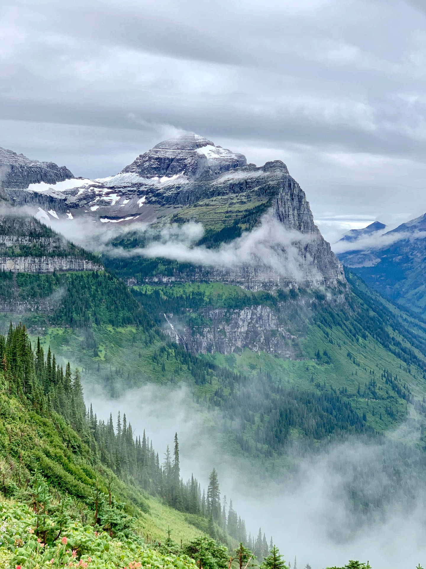 Long Road In Montana Ultra HD Desktop Background Wallpaper for 4K UHD TV :  Multi Display, Dual Monitor : Tablet : Smartphone