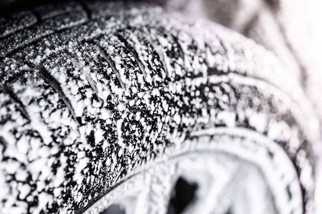 Freezing Tires Winter Desktop Wallpaper