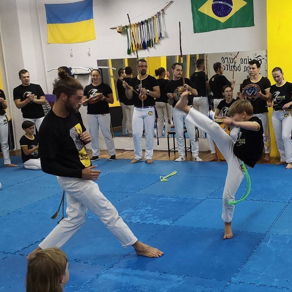 Fun Capoeira Gym Wallpaper