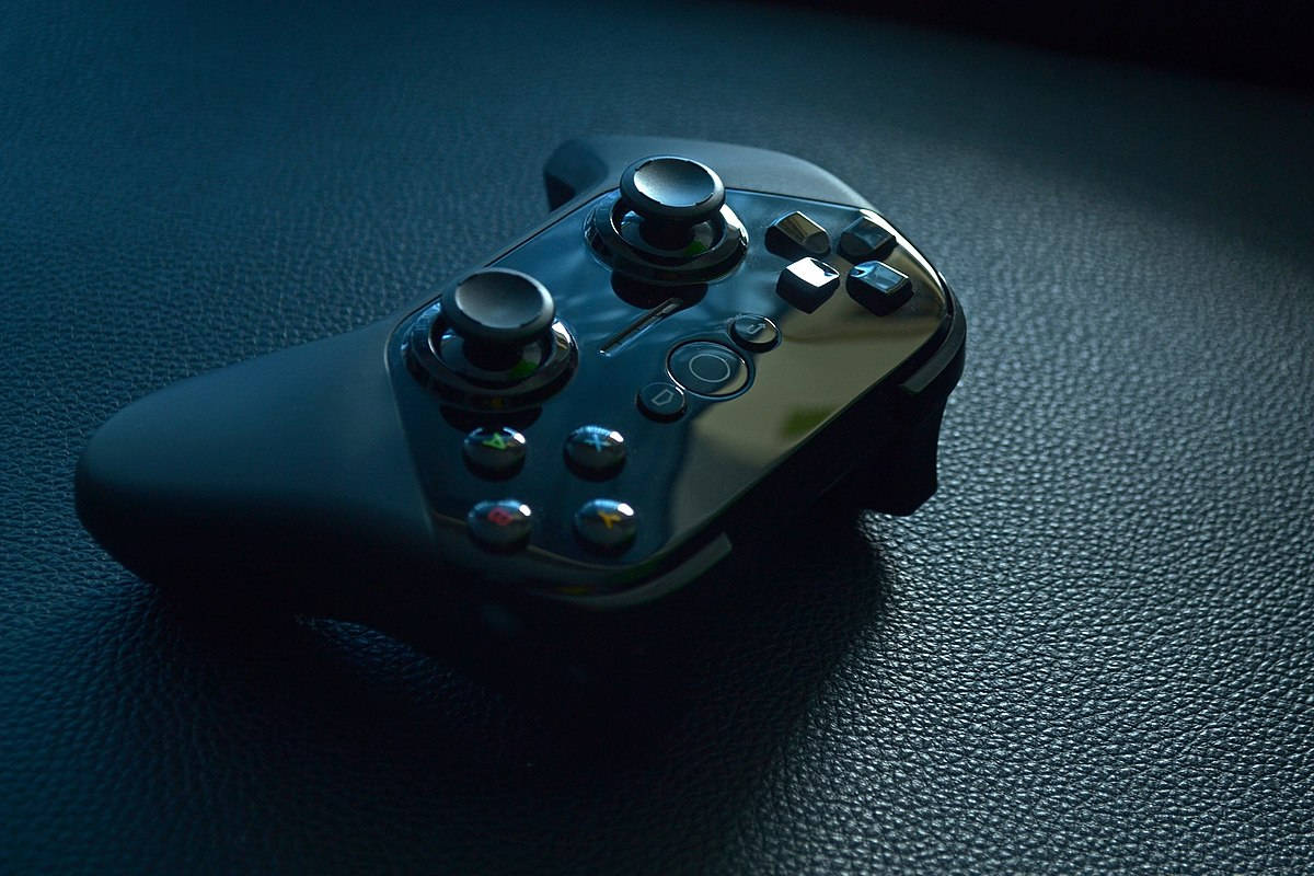 Game Controller On Table Wallpaper