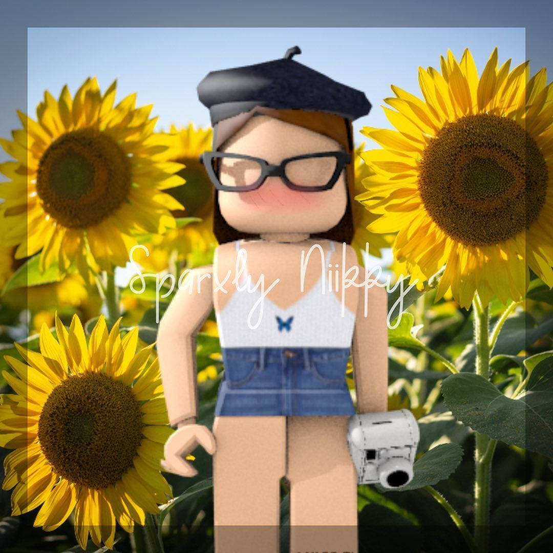 Get Creative And Explore Roblox With Cute Avatars Wallpaper