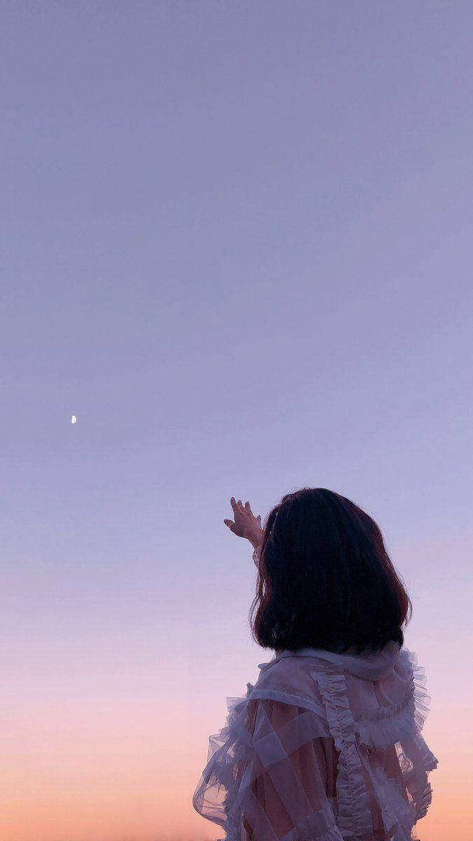 Girl Aesthetic Looking Up The Sky Wallpaper