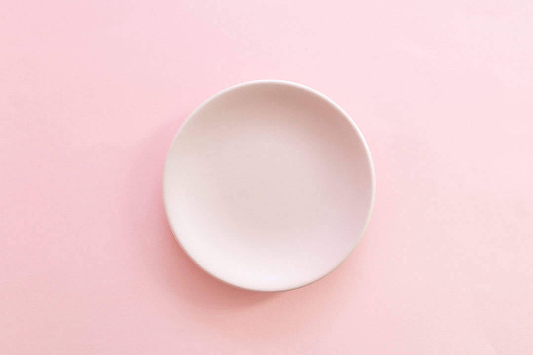 Girly Pink Aesthetic Plate Wallpaper