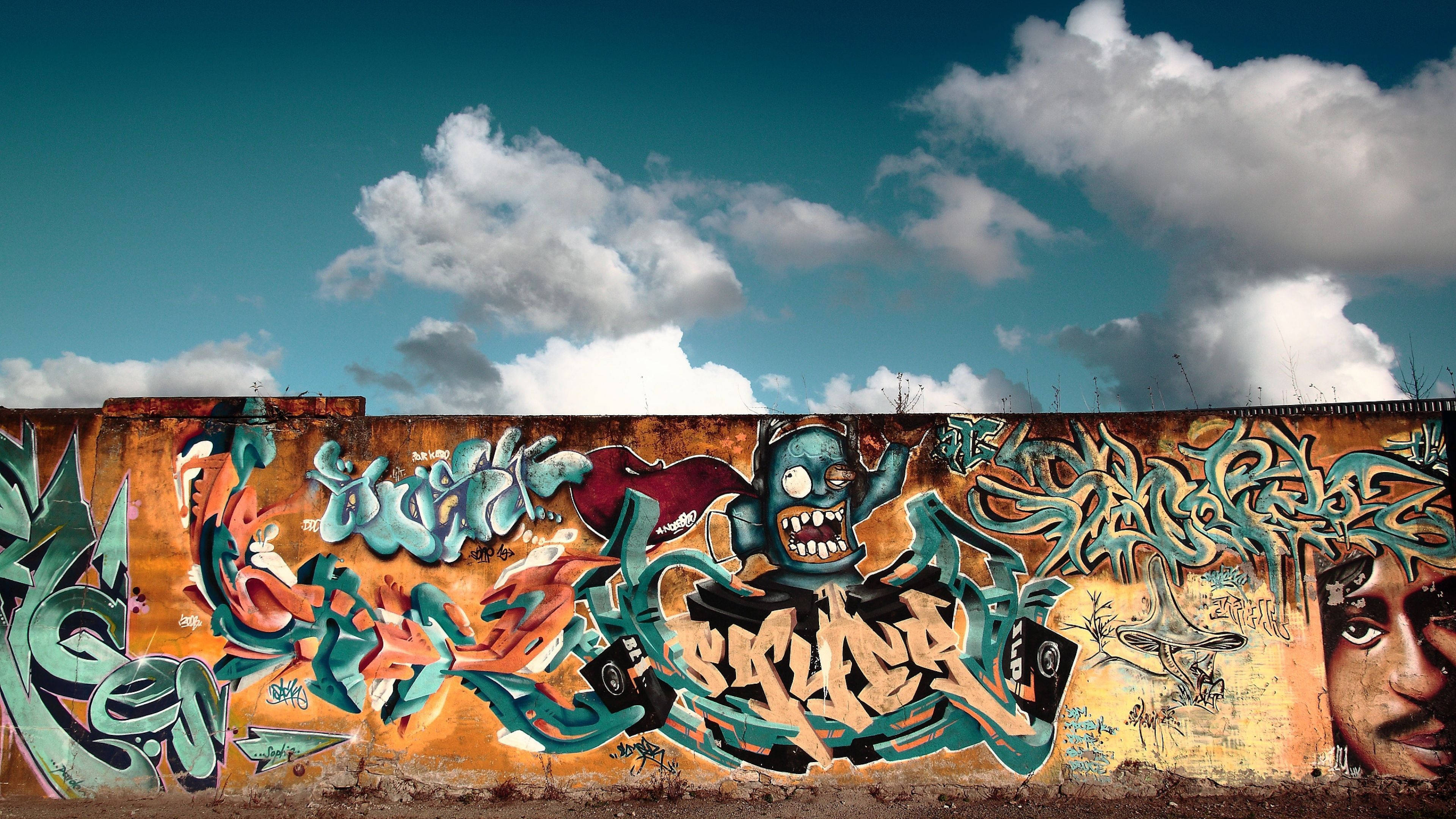 Gloomy Sky Graffiti Laptop Wallpaper