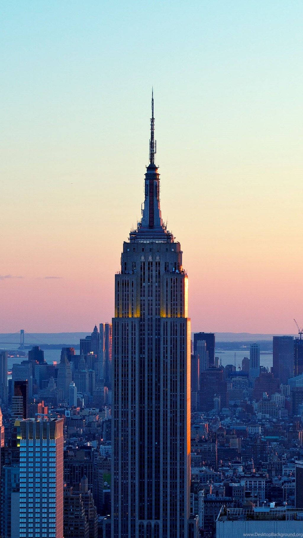 Gradient Sky In New York Iphone Wallpaper