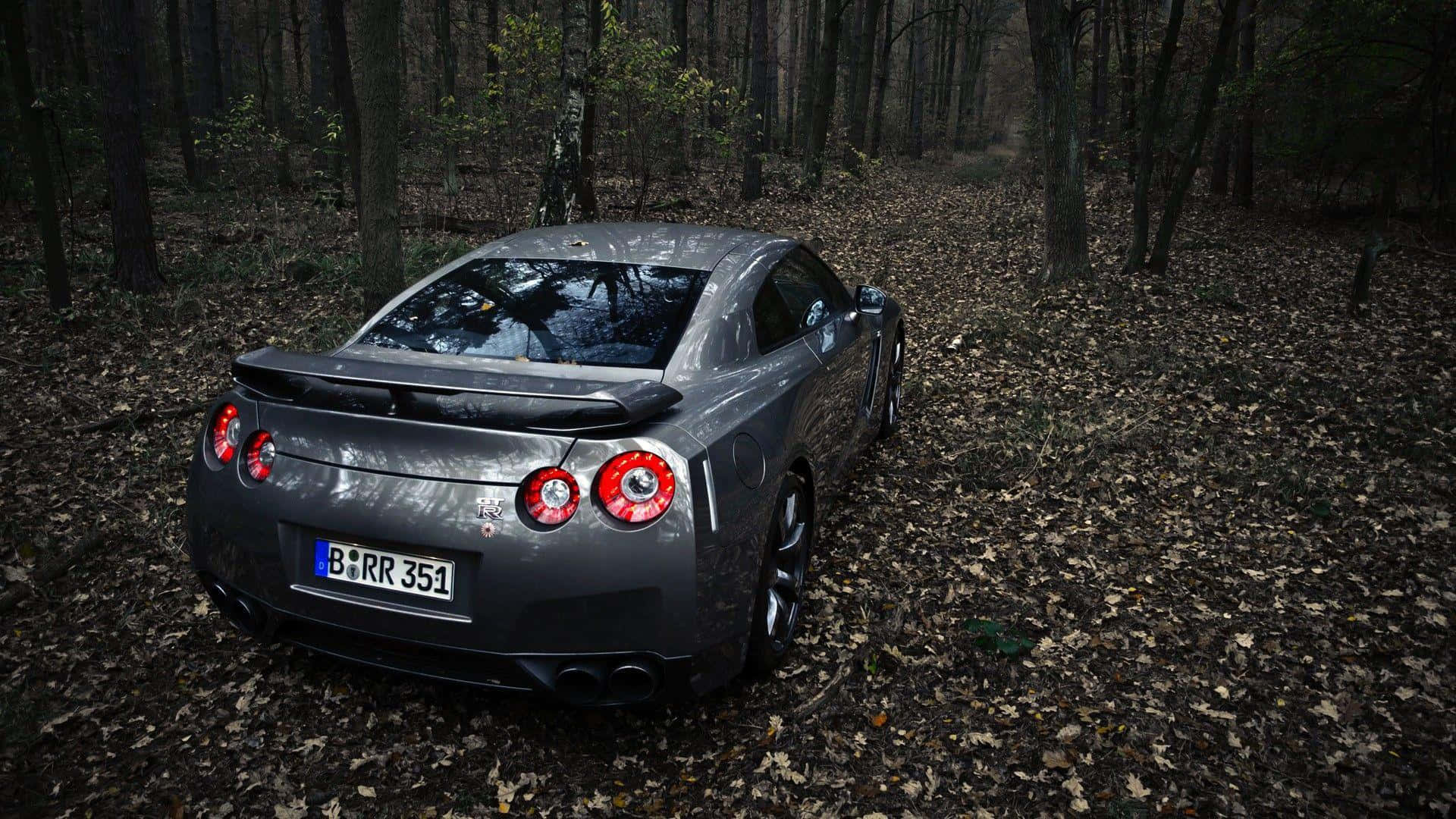 Gray Gt-r Desktop In The Woods Wallpaper