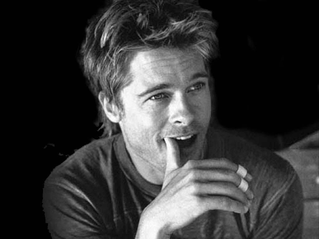 Grayscale Brad Pitt Thumb Bite Wallpaper