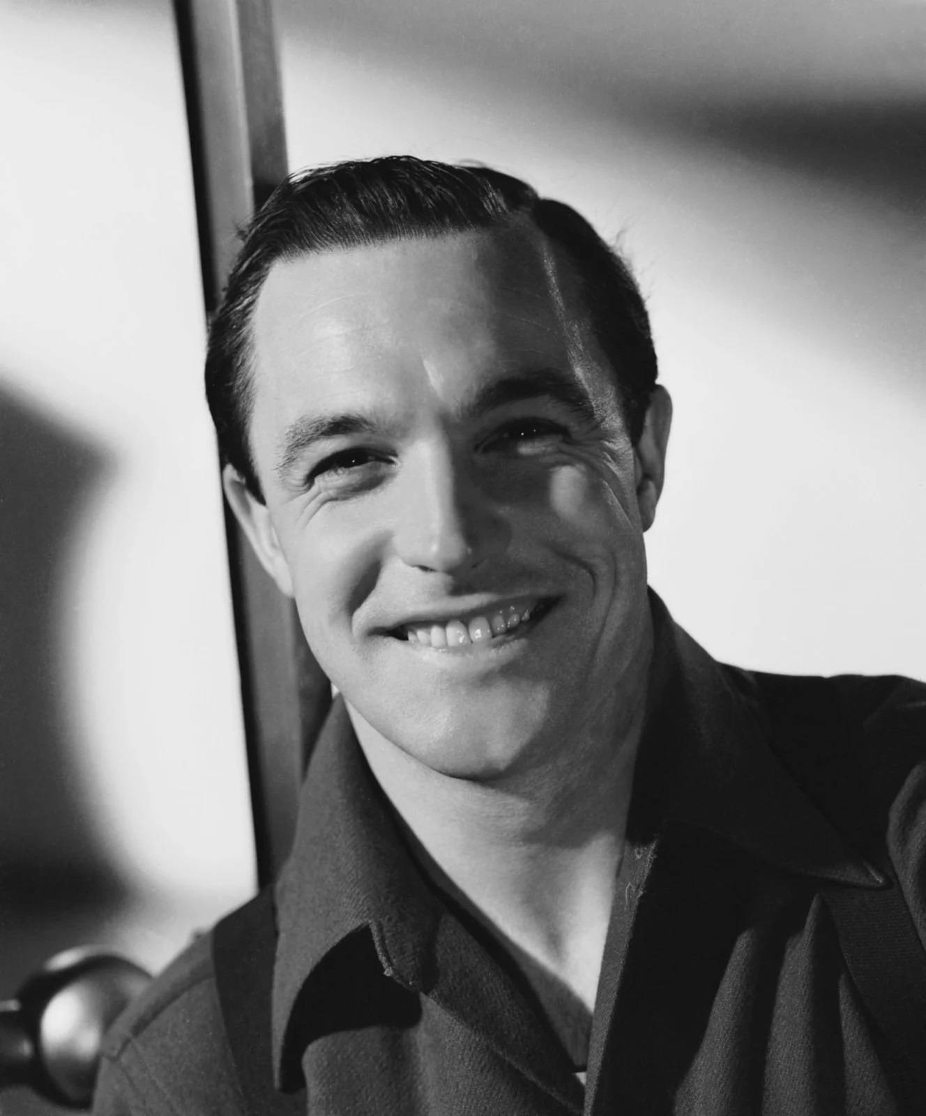 Grayscale Gene Kelly Wallpaper